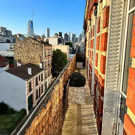 Apartment Stunning 2-room With Balcony *